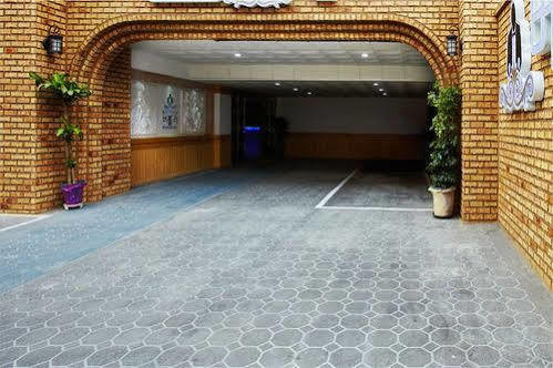 Hotel Butler Suwon Buitenkant foto